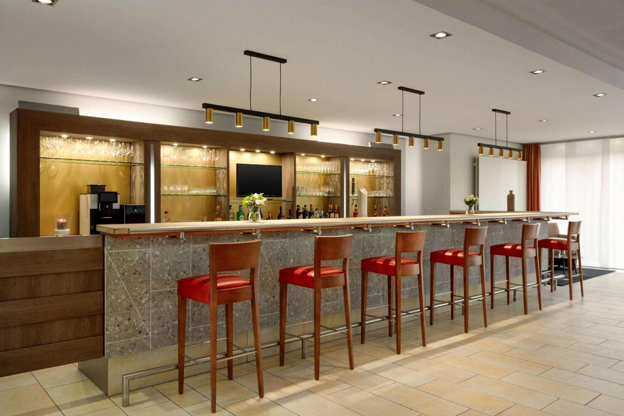 Ramada By Wyndham Duesseldorf Ratingen Hotel Exterior foto